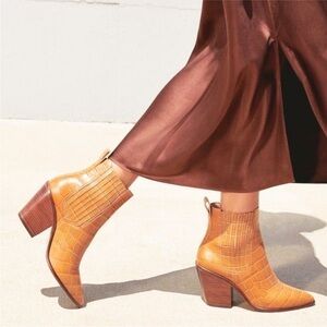 Loeffler Randall Honey Cowhide Croc Embossed Kali Western Booties Size 9 US